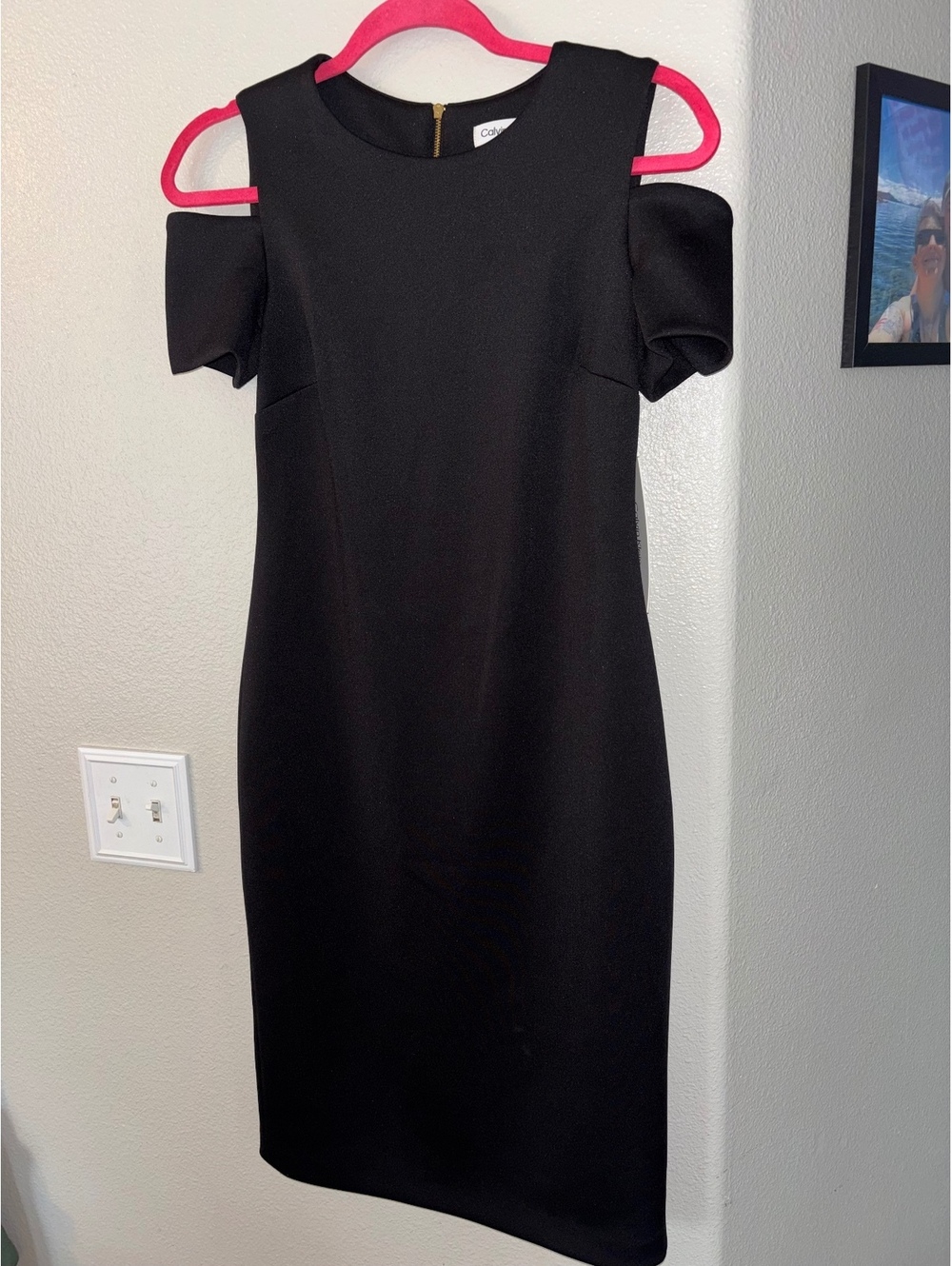 Calvin Klein Black Cold Shoulder Sheath Scuba Crepe Cocktail Dress Size 4 NWT